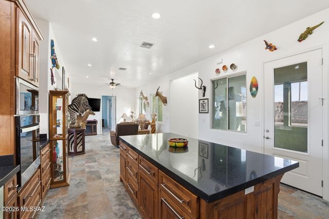 162 Lado De Loma Drive, Patagonia, AZ 85624