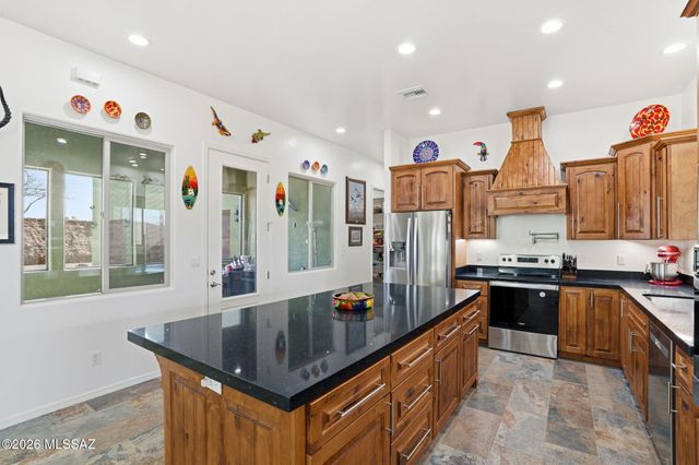 162 Lado De Loma Drive, Patagonia, AZ 85624