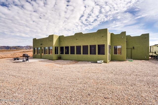 162 Lado De Loma Drive, Patagonia, AZ 85624