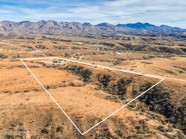 162 Lado De Loma Drive, Patagonia, AZ 85624