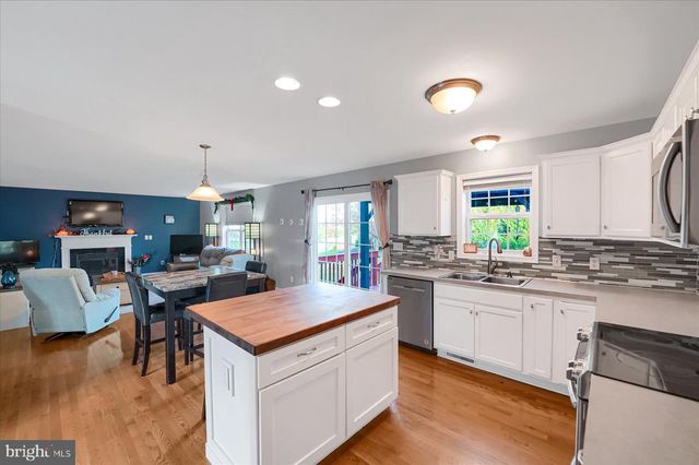 217 WASHINGTON AVE, Bellefonte, PA 16823