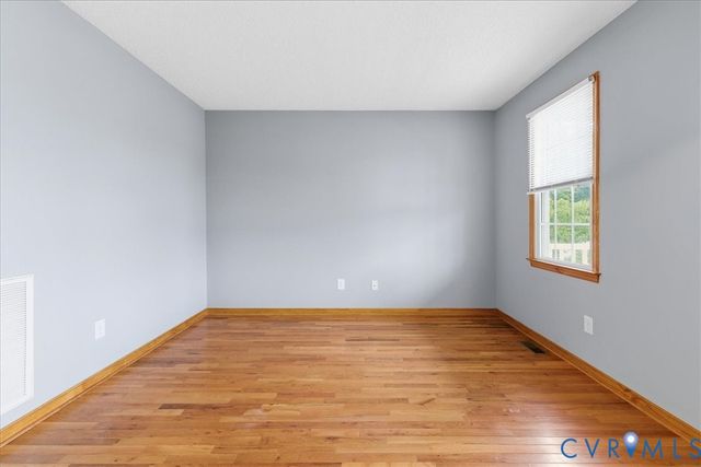 24534 Plantation Dr, Dinwiddie, VA 23803