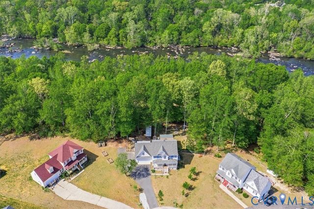 24534 Plantation Dr, Dinwiddie, VA 23803