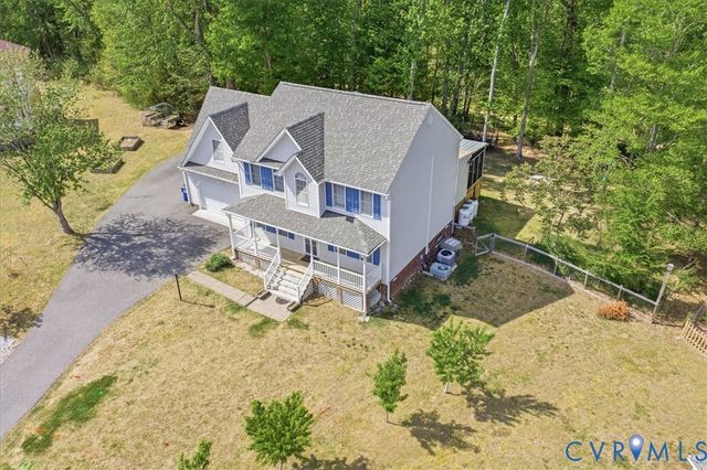 24534 Plantation Dr, Dinwiddie, VA 23803