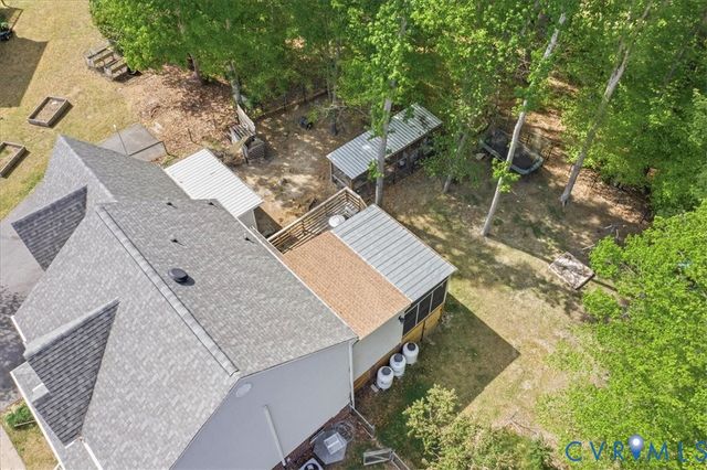 24534 Plantation Dr, Dinwiddie, VA 23803
