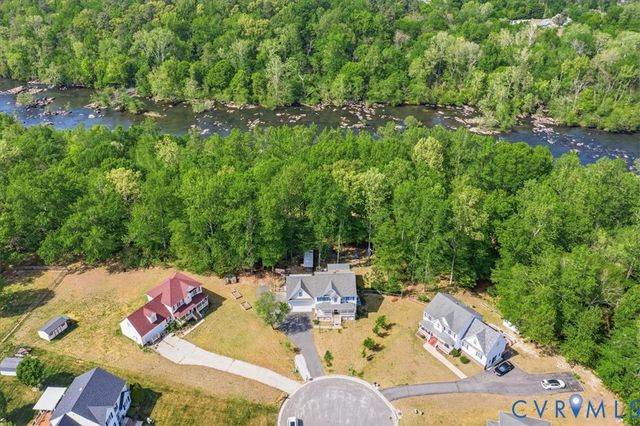24534 Plantation Dr, Dinwiddie, VA 23803