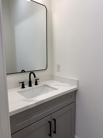 9005 Comal Street, Houston, TX 77051