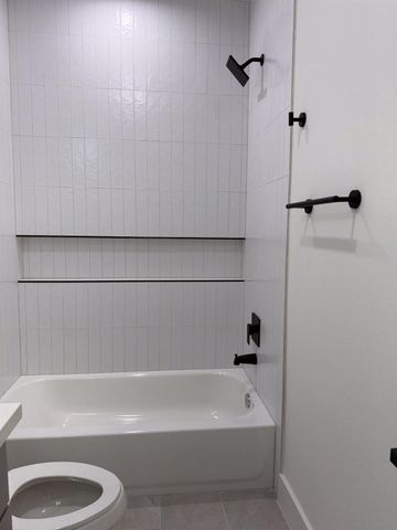 9005 Comal Street, Houston, TX 77051