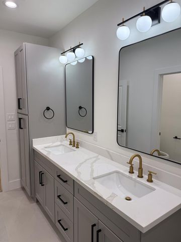 9005 Comal Street, Houston, TX 77051