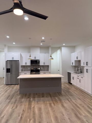 9005 Comal Street, Houston, TX 77051