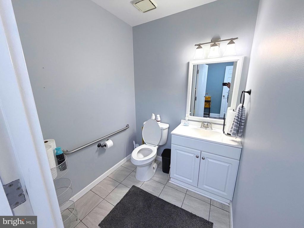 Image 9 of property listing at 101 SKIPJACK RD #2 & 7, Prince Frederick, MD 20678