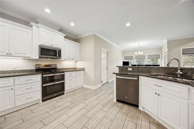 321 Harbour Island Circle, Waverly, GA 31565