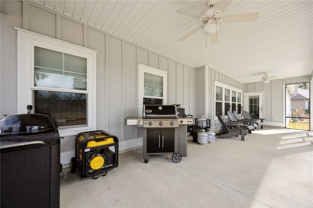 321 Harbour Island Circle, Waverly, GA 31565