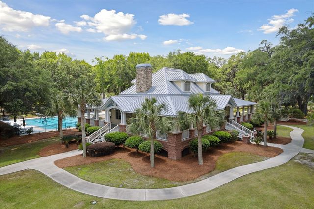 321 Harbour Island Circle, Waverly, GA 31565