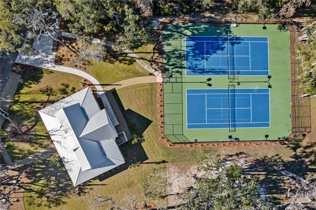 321 Harbour Island Circle, Waverly, GA 31565