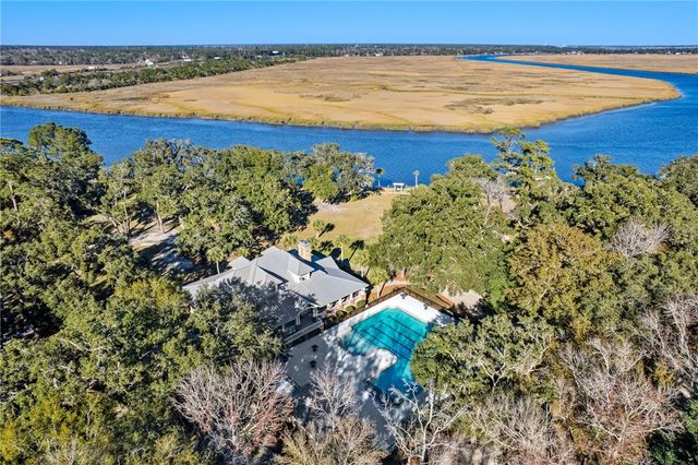 321 Harbour Island Circle, Waverly, GA 31565