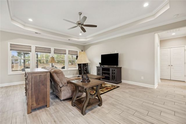 321 Harbour Island Circle, Waverly, GA 31565