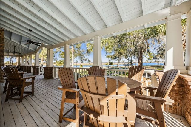 321 Harbour Island Circle, Waverly, GA 31565