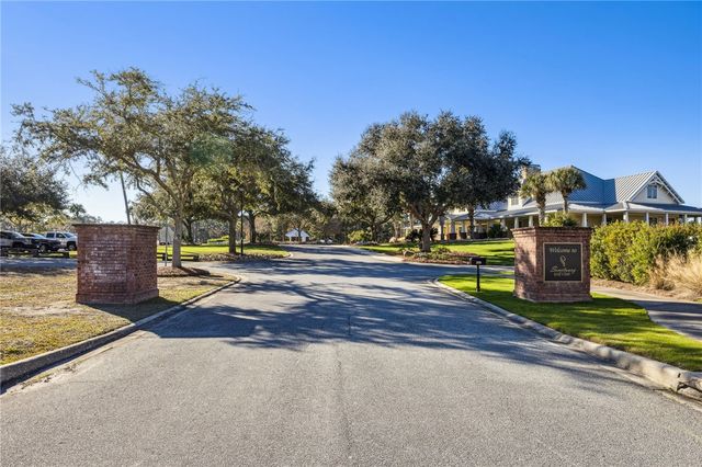 321 Harbour Island Circle, Waverly, GA 31565