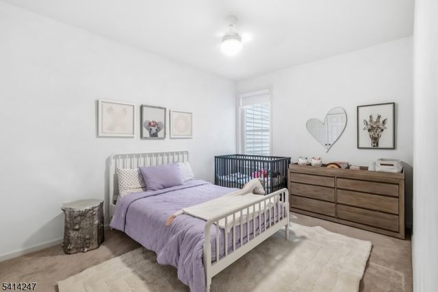 35 Aspen Dr, Cedar Grove Twp., NJ 07009