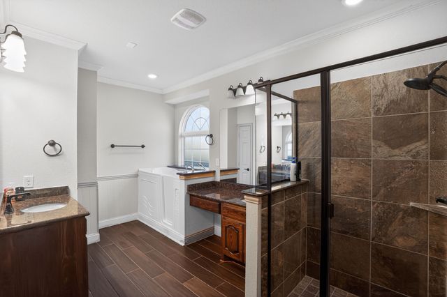 6500 Belhaven Drive, Fort Worth, TX 76123