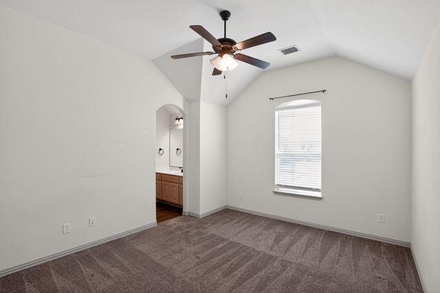 6500 Belhaven Drive, Fort Worth, TX 76123