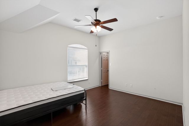 6500 Belhaven Drive, Fort Worth, TX 76123