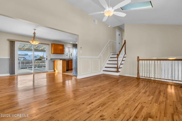 109 Englewood Avenue, Barnegat, NJ 08005