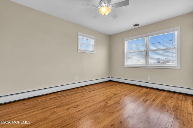 109 Englewood Avenue, Barnegat, NJ 08005