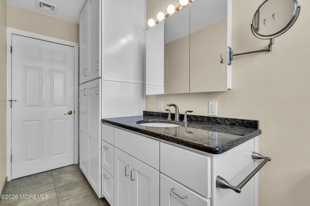 109 Englewood Avenue, Barnegat, NJ 08005