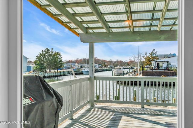 109 Englewood Avenue, Barnegat, NJ 08005