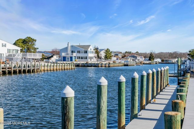 109 Englewood Avenue, Barnegat, NJ 08005