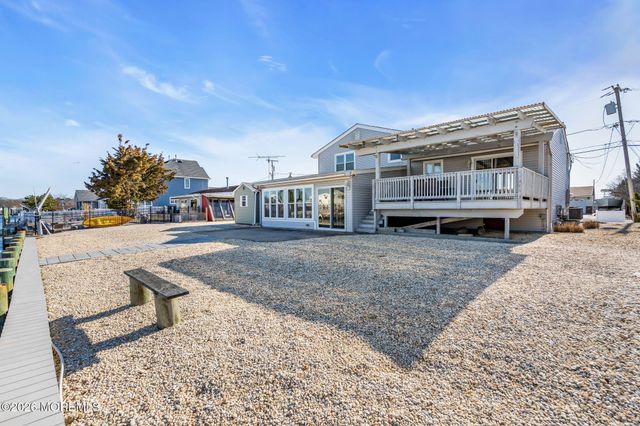 109 Englewood Avenue, Barnegat, NJ 08005