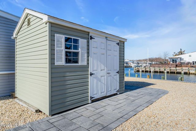 109 Englewood Avenue, Barnegat, NJ 08005