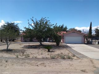 11490 4th Ave, Hesperia, CA 92345