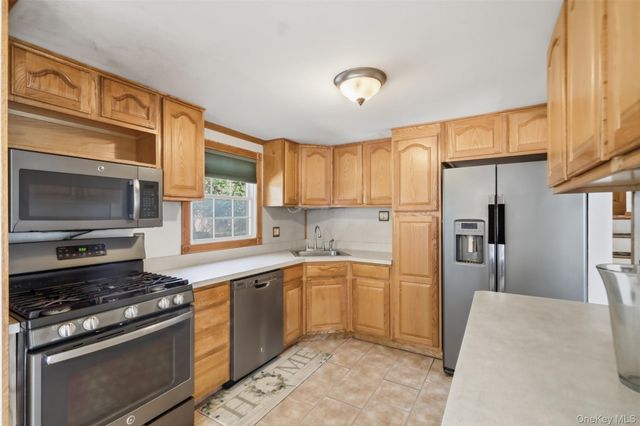 74 Creek Run Road, Newburgh, NY 12550