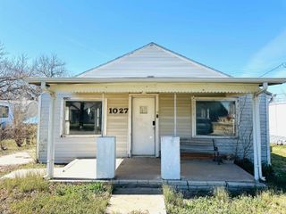 1027 N 5th St, Salina, KS 67401