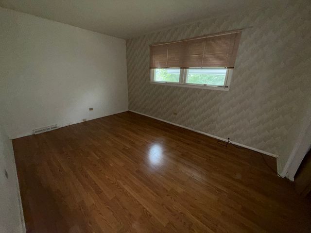 3325 Laurel Lane, Hazel Crest, IL 60429