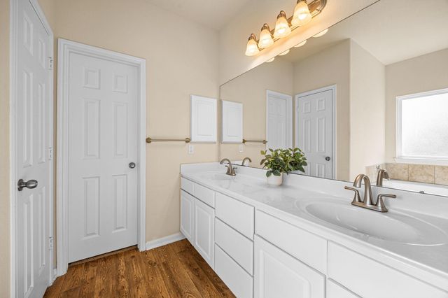 2922 Coachmaker Trail, Rosenberg, TX 77471