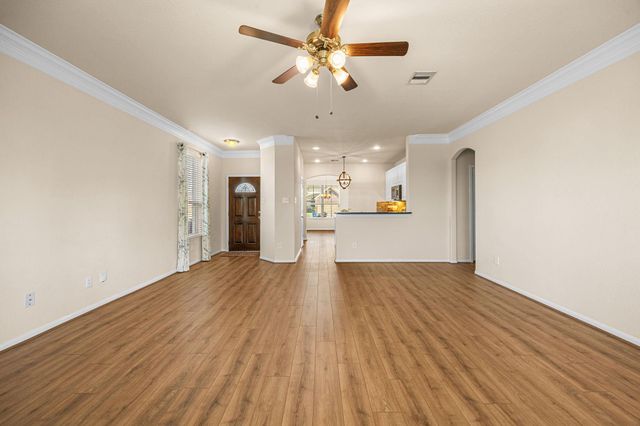 2922 Coachmaker Trail, Rosenberg, TX 77471