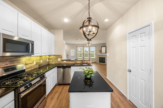 2922 Coachmaker Trail, Rosenberg, TX 77471