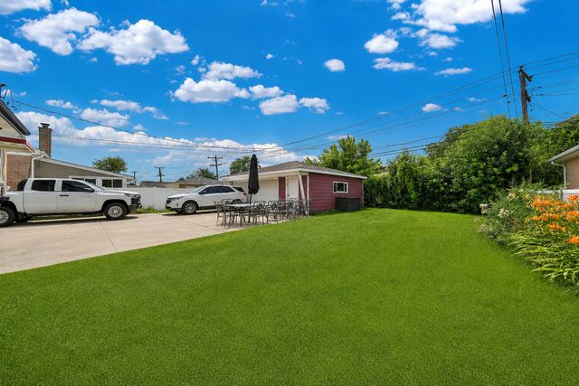 10320 Laramie Avenue, Oak Lawn, IL 60453