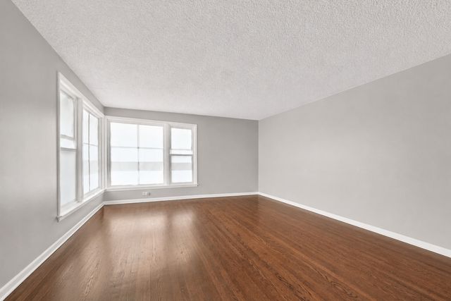 10320 Laramie Avenue, Oak Lawn, IL 60453