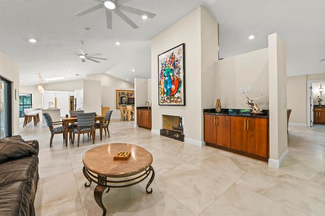 13067 Doubletree Circle, Wellington, FL 33414