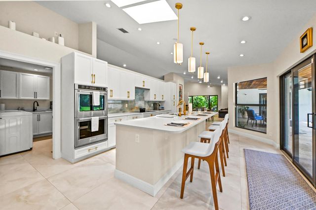 13067 Doubletree Circle, Wellington, FL 33414