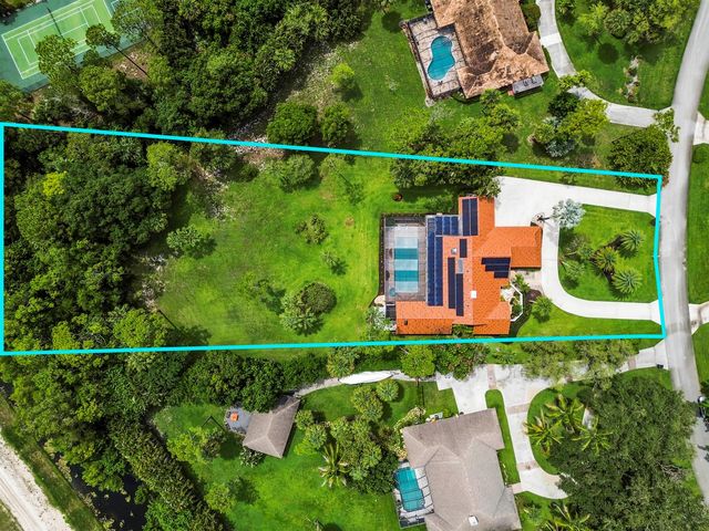 13067 Doubletree Circle, Wellington, FL 33414