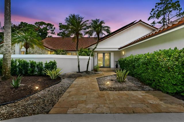 13067 Doubletree Circle, Wellington, FL 33414