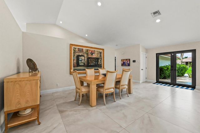 13067 Doubletree Circle, Wellington, FL 33414
