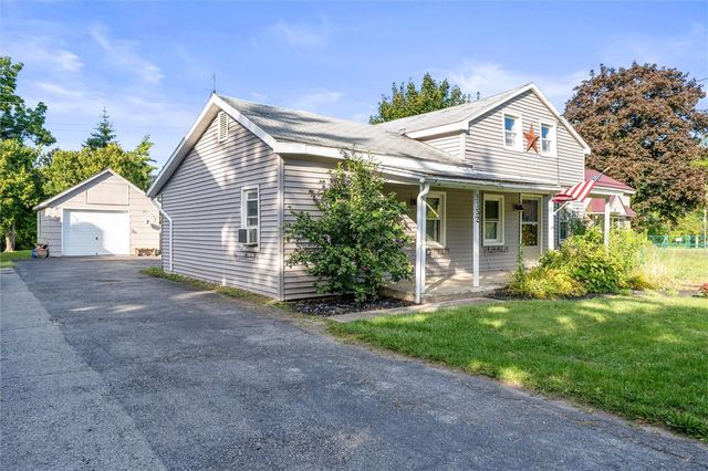 1152 State Route 96, Phelps, NY 14532