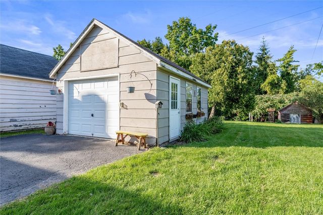 1152 State Route 96, Phelps, NY 14532